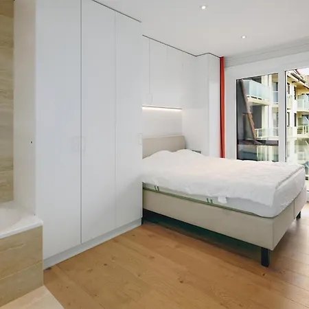 Eden Vi, A62 Oostduinkerke